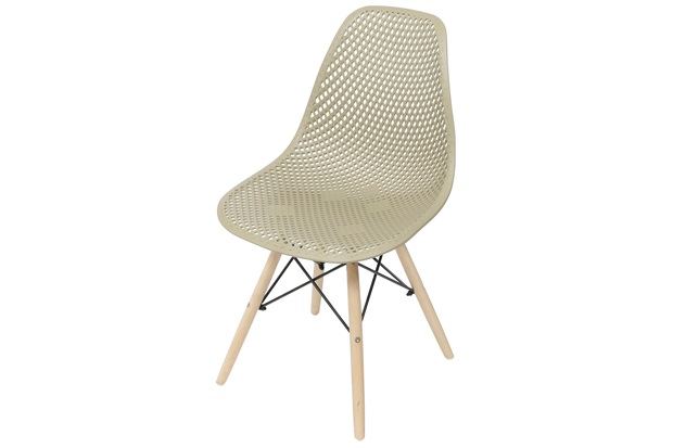 Cadeira Eames com Furos E Base de Madeira Fendi - Ór Design